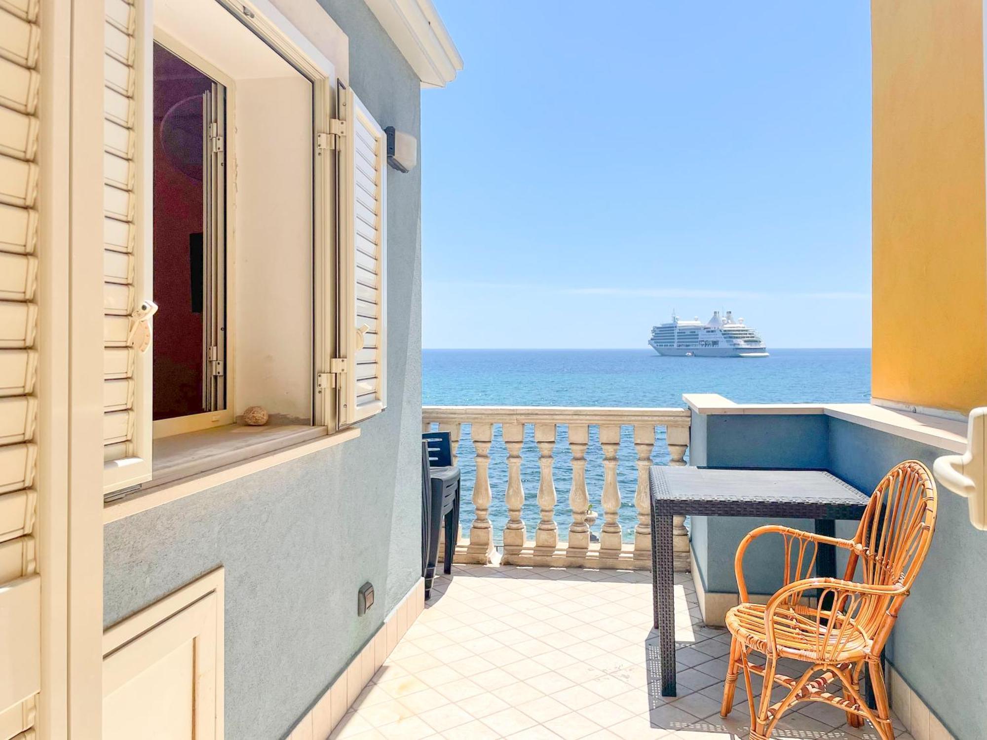 Maremare Apartments Giardini Naxos Exterior photo