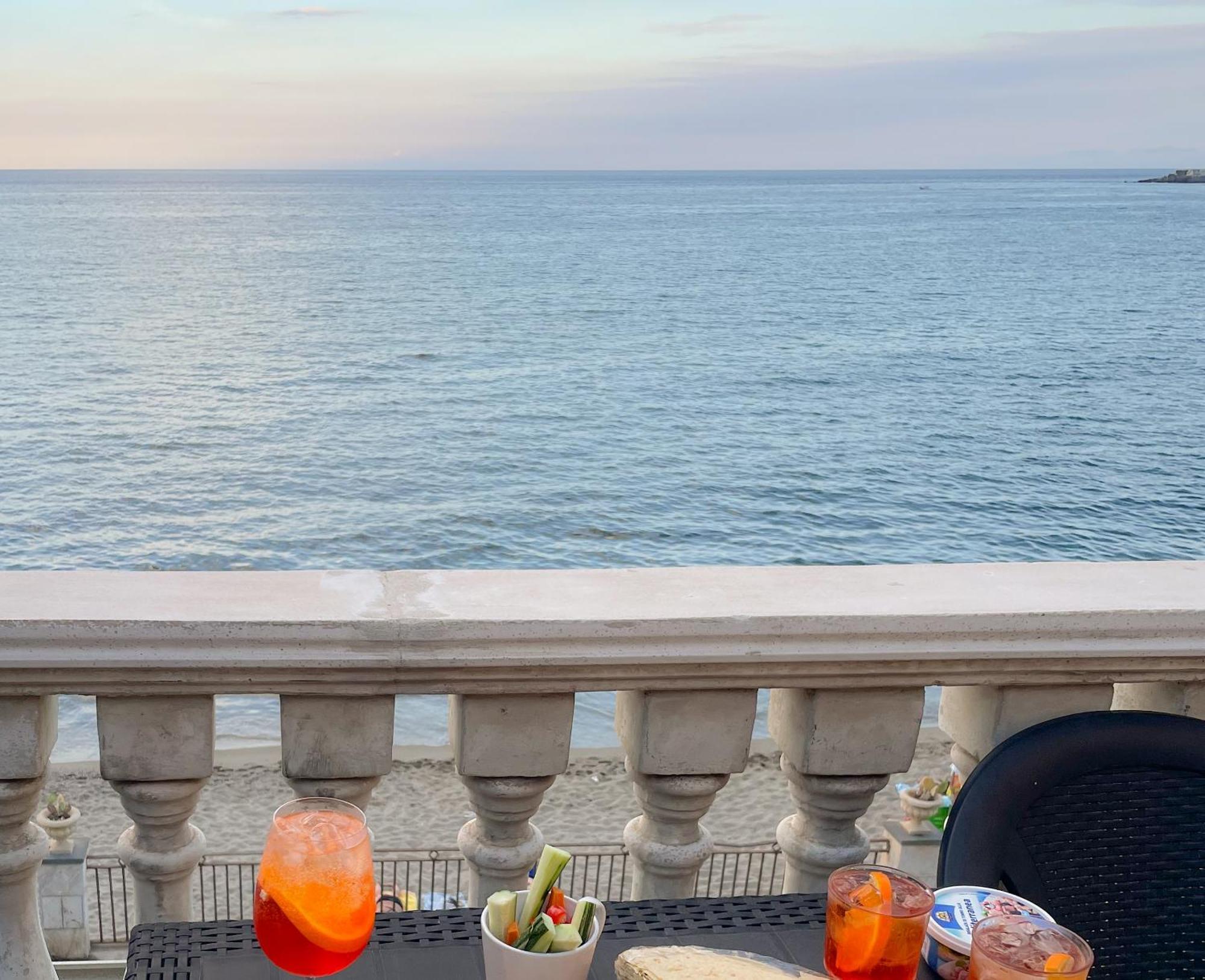 Maremare Apartments Giardini Naxos Exterior photo