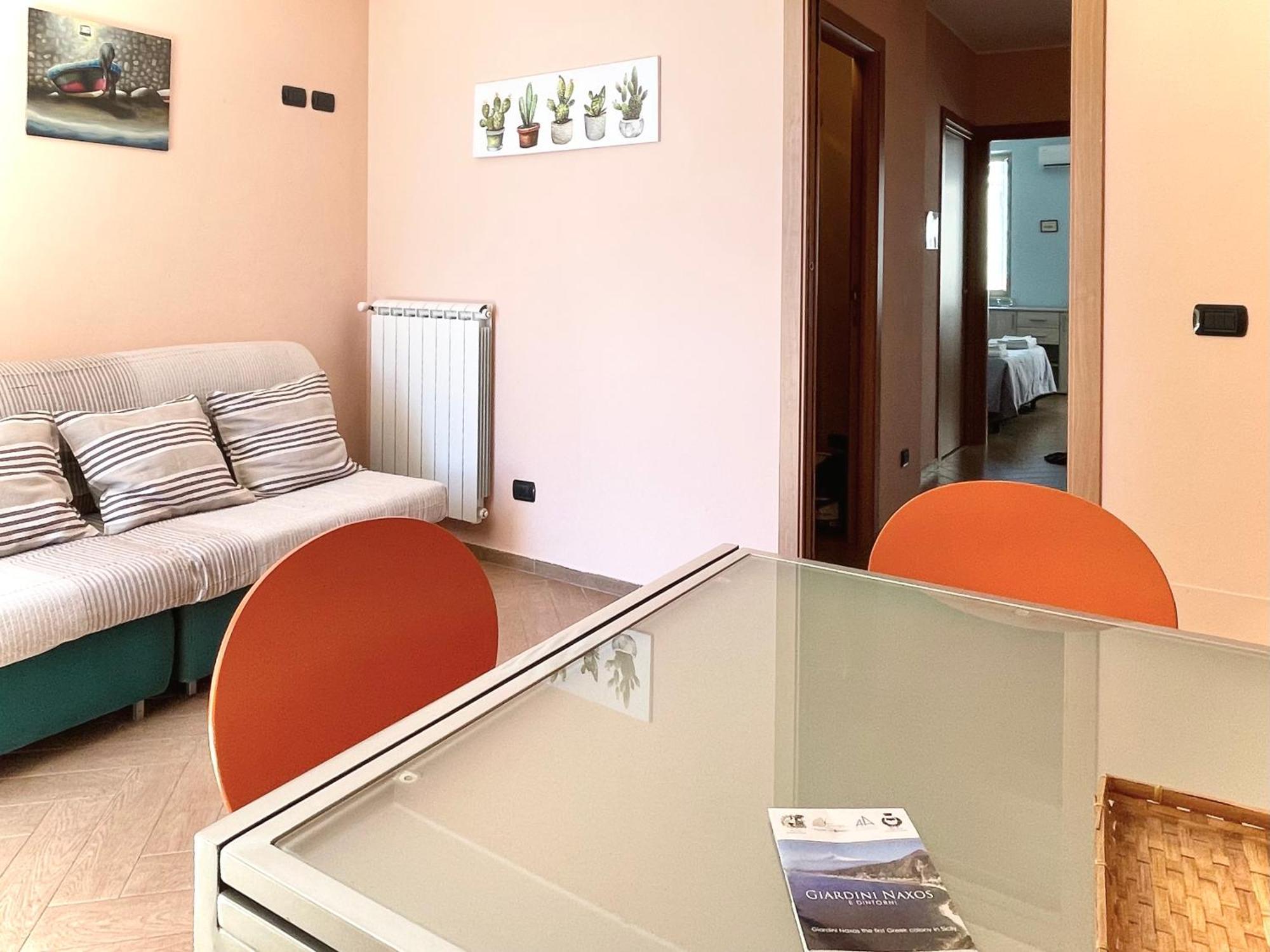 Maremare Apartments Giardini Naxos Exterior photo